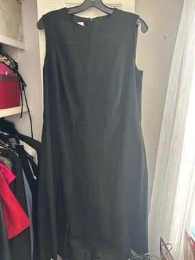 Akris Punto- Classic Black Sleeveless Shift Dress - Elegant Everyday work dress